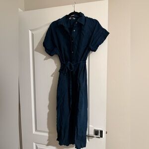 Woman’s 100% Linen Navy Collared Shirt Dress